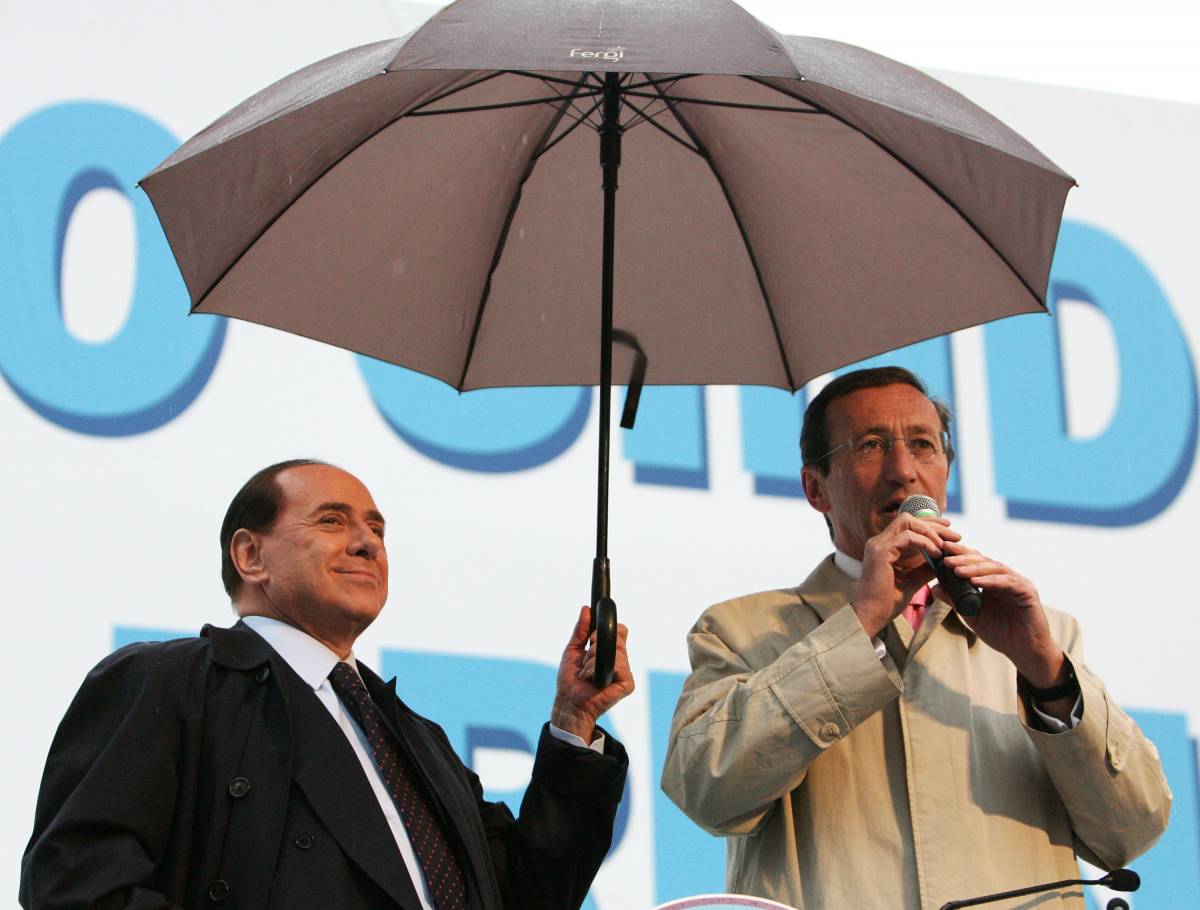 "Patto della spigola", 
Berlusconi e Fini : 
"Ora ci parleremo di più"