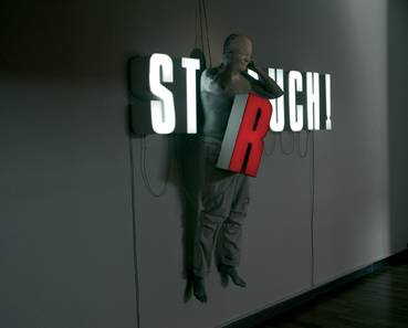 Silenzi e volti: 10 anni  
di arte contemporanea