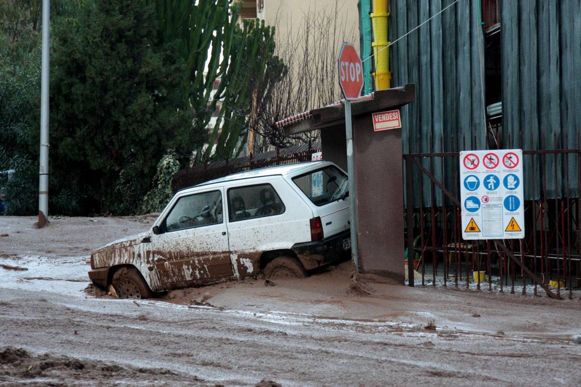 Maltempo, frane in Calabria 
Bertolaso: stato d'emergenza