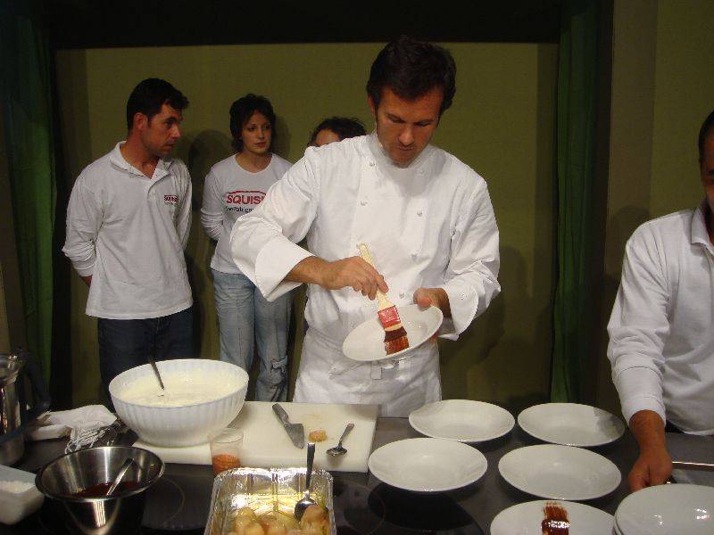Quelle cena da quattromila euro  
Quando lo chef diventa un marziano