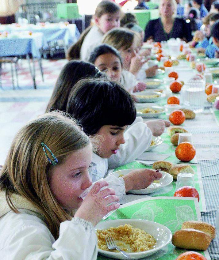 Lo scuolabus tolto ai genovesi c’è per i nomadi