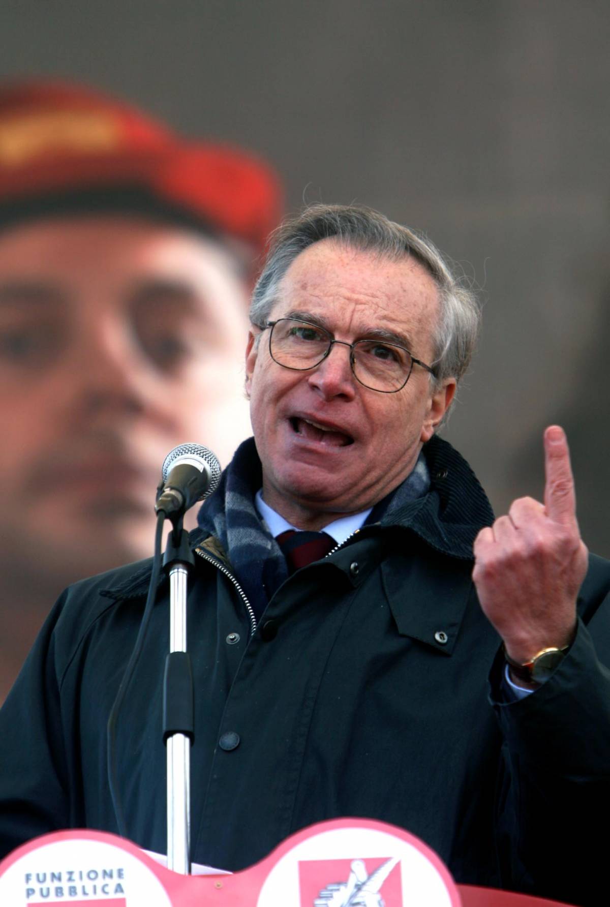 Epifani fa flop, ma minaccia scioperi a raffica