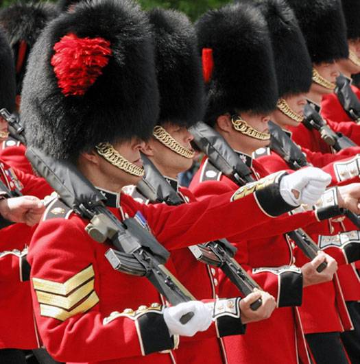 Londra, ora è reato fotografare 
le guardie di Buckingham Palace