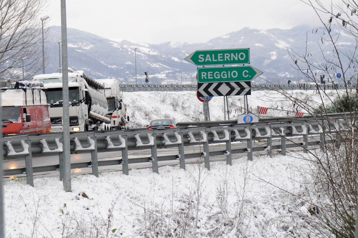Neve al sud. Chiuse molte scuole