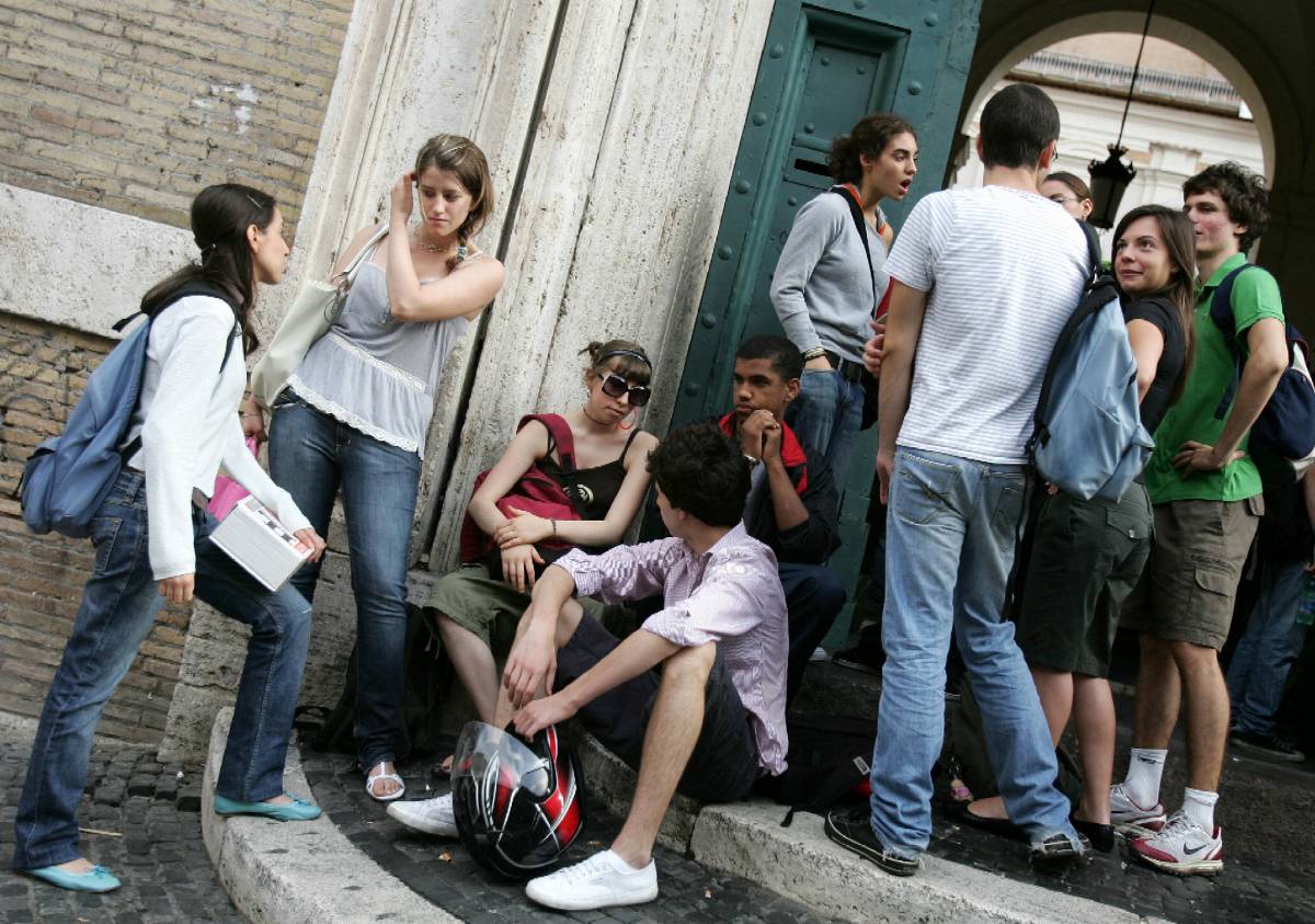 La scuola torna severa: boom di 5 in condotta