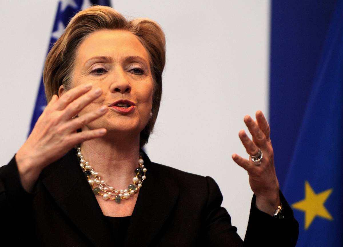 Clinton: "Bush fu provocatorio con la Russia"