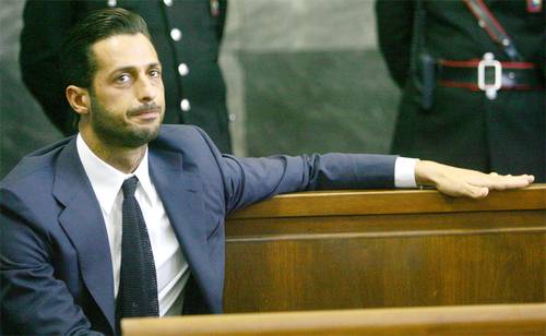 Corona, lo strano crac del re del clic