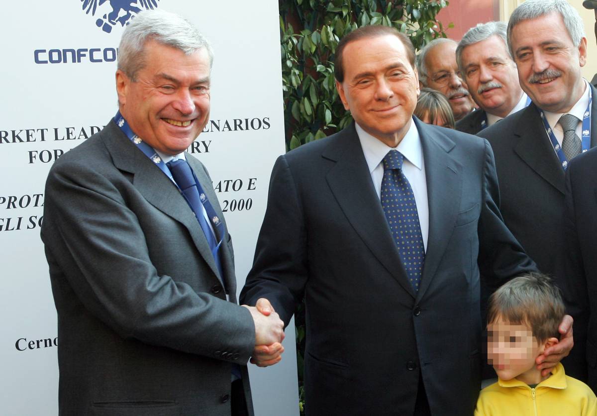 Berlusconi replica alla Marcegaglia: 
"Il governo ha dato soldi verissimi"