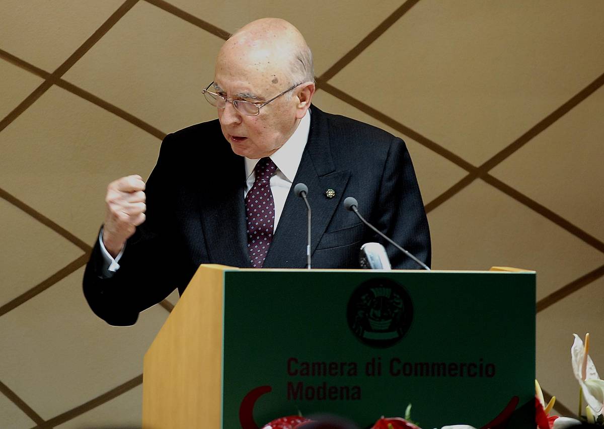 Napolitano a Pdl e Pd: "No a spirito di fazione"