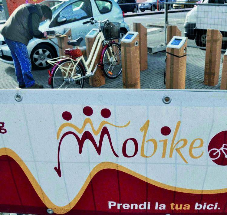 Il bike sharing arriva un anno dopo Senza piste ciclabili