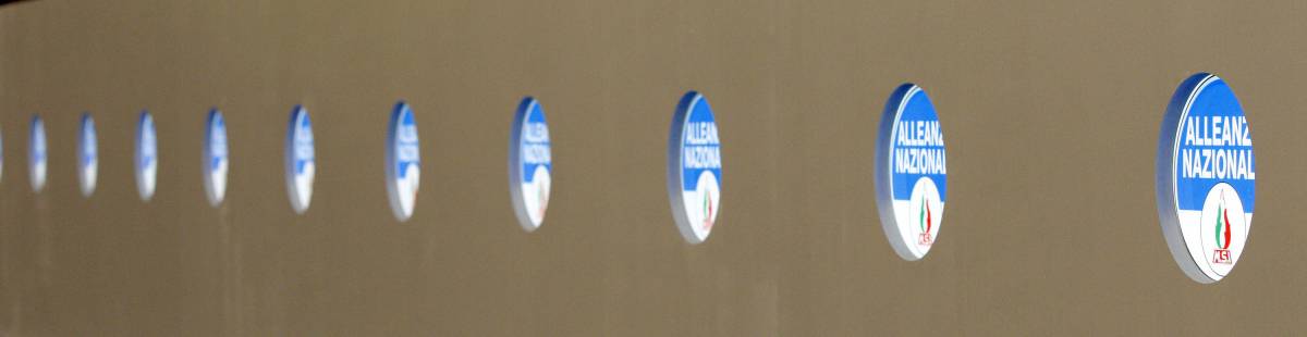 La Fiamma rimane accesa su magliette e libri