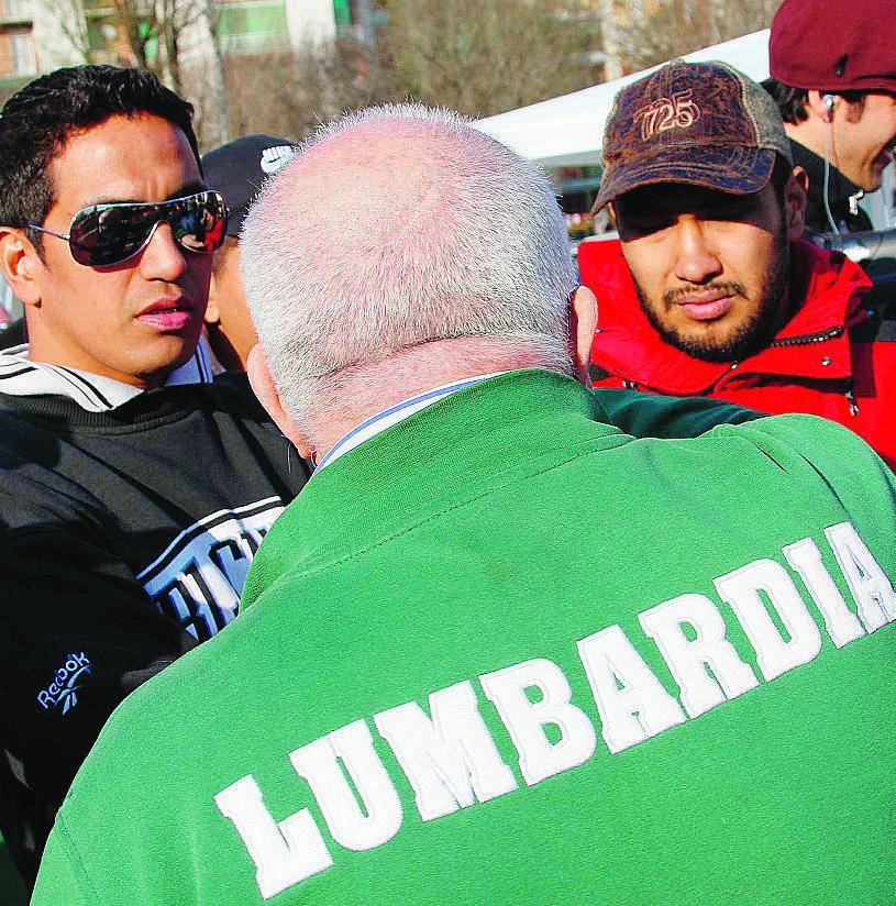 Pic-nic leghista al parco contro i bivacchi: «Basta latinos ubriachi, sono pericolosi»