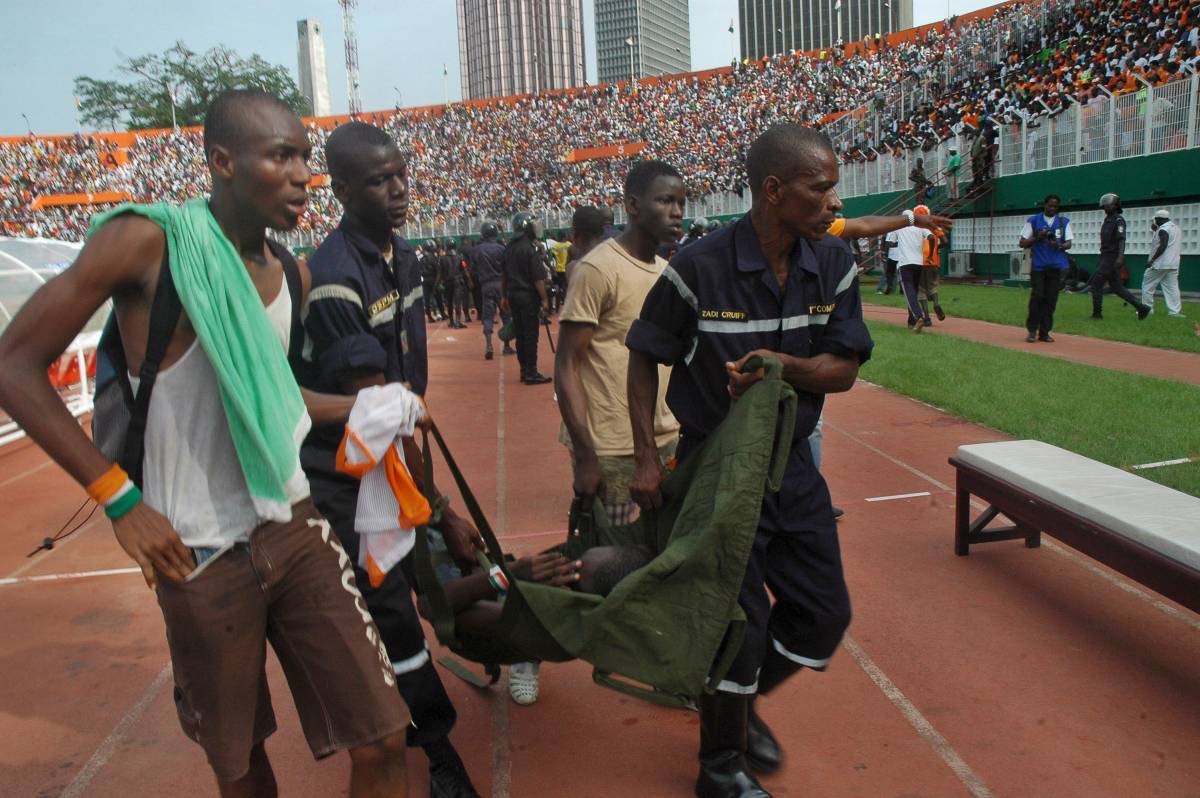 Costa d'Avorio, crollo allo stadio: 19 vittime