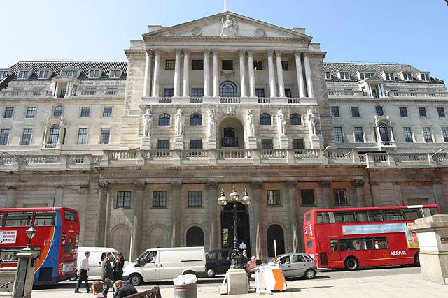 E' allarme a Londra: 
un pacco sospetto 
alla Banca d'Inghilterra