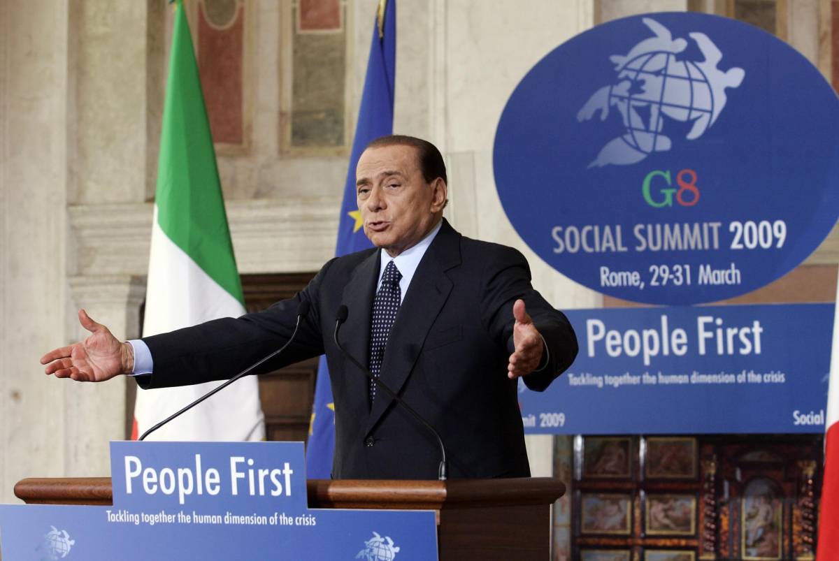 Berlusconi: "Lavoro, 
nel 2010 sono a rischio  
20 milioni di impieghi"