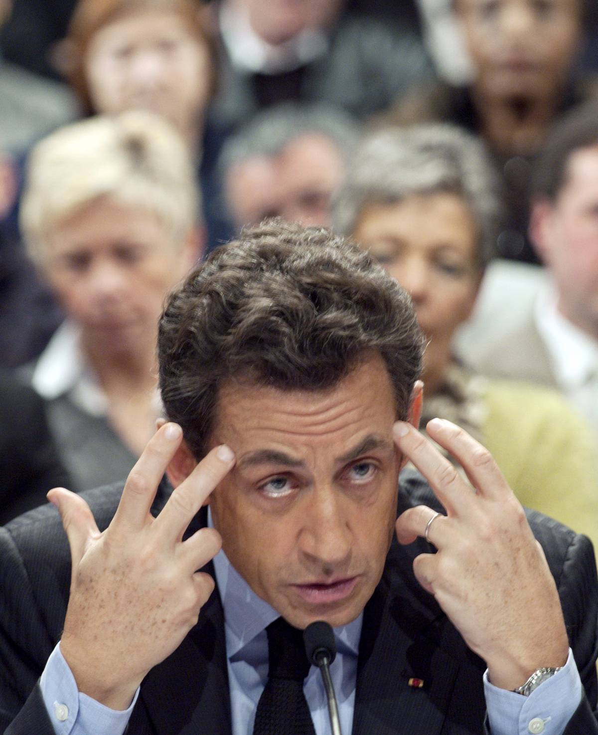 Sarkozy: "Lavoro ai francesi 
a casa 27mila immigrati"
