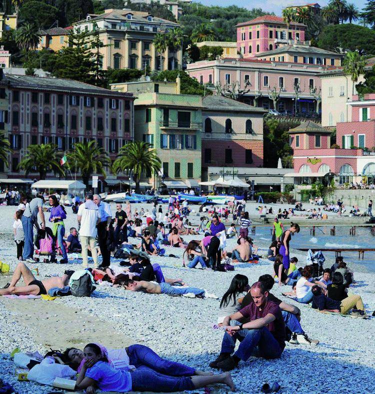 «Voli cancellati al Colombo?  Colpa delle compagnie aeree»