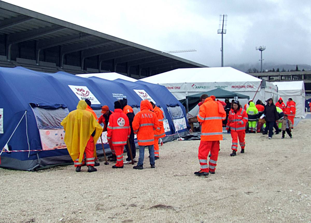 Abruzzo, nuova scossa: 
paura nella notte 
e si teme il maltempo