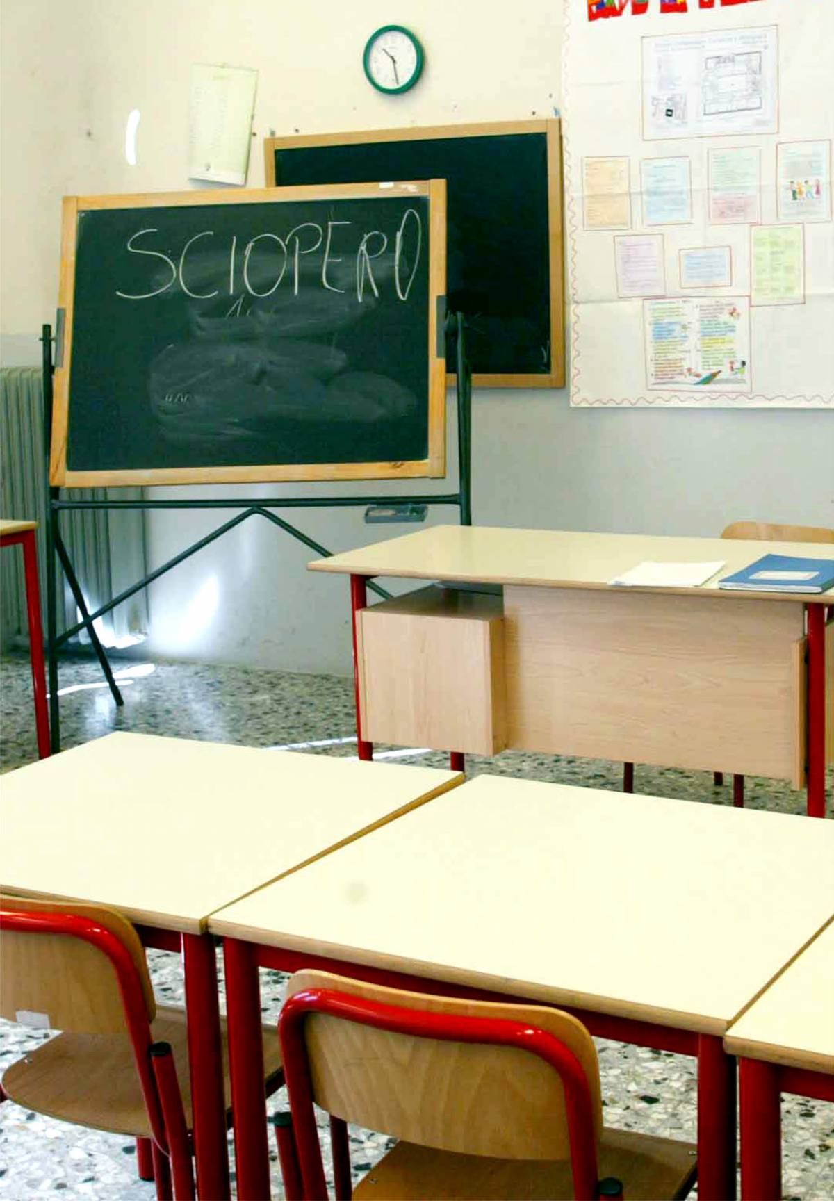 Le 27 maestre fantasma: 
in tre anni mai in classe