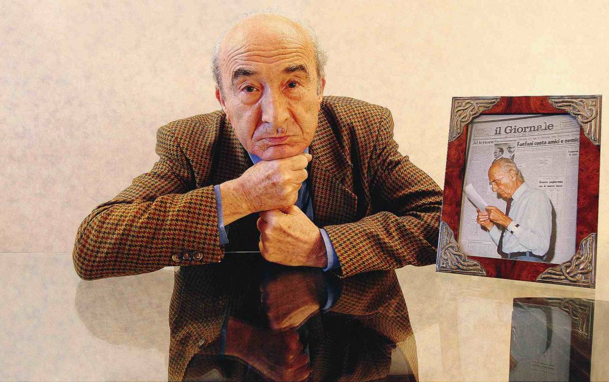 Il giornalista che chiacchiera 
col defunto Montanelli 
"Mi dice: qui sono felice..."
