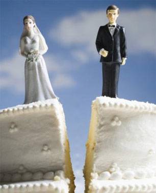 Divorzio, quanto mi costi 
e in molti rinviano