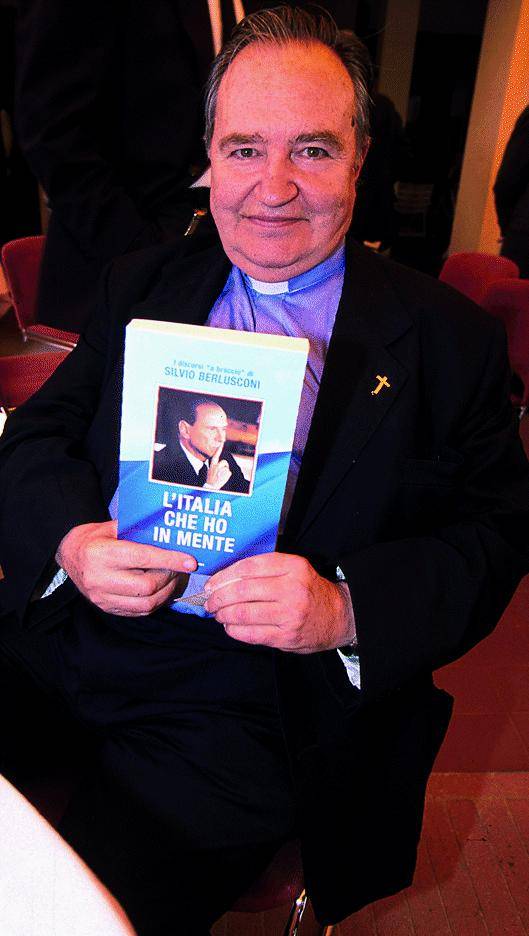 A don Gianni anche l’omaggio della Sala rossa