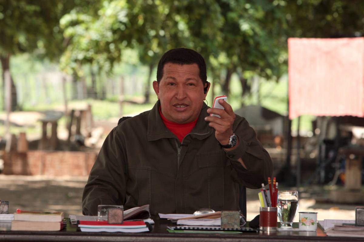 Venezuela: Chavez prepara una "sorpresina" ai media che lo criticano