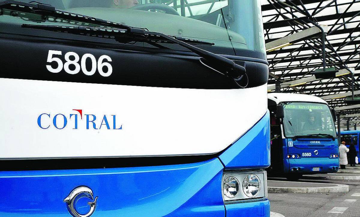 Vandali Oltre due milioni di danni per i bus Cotral