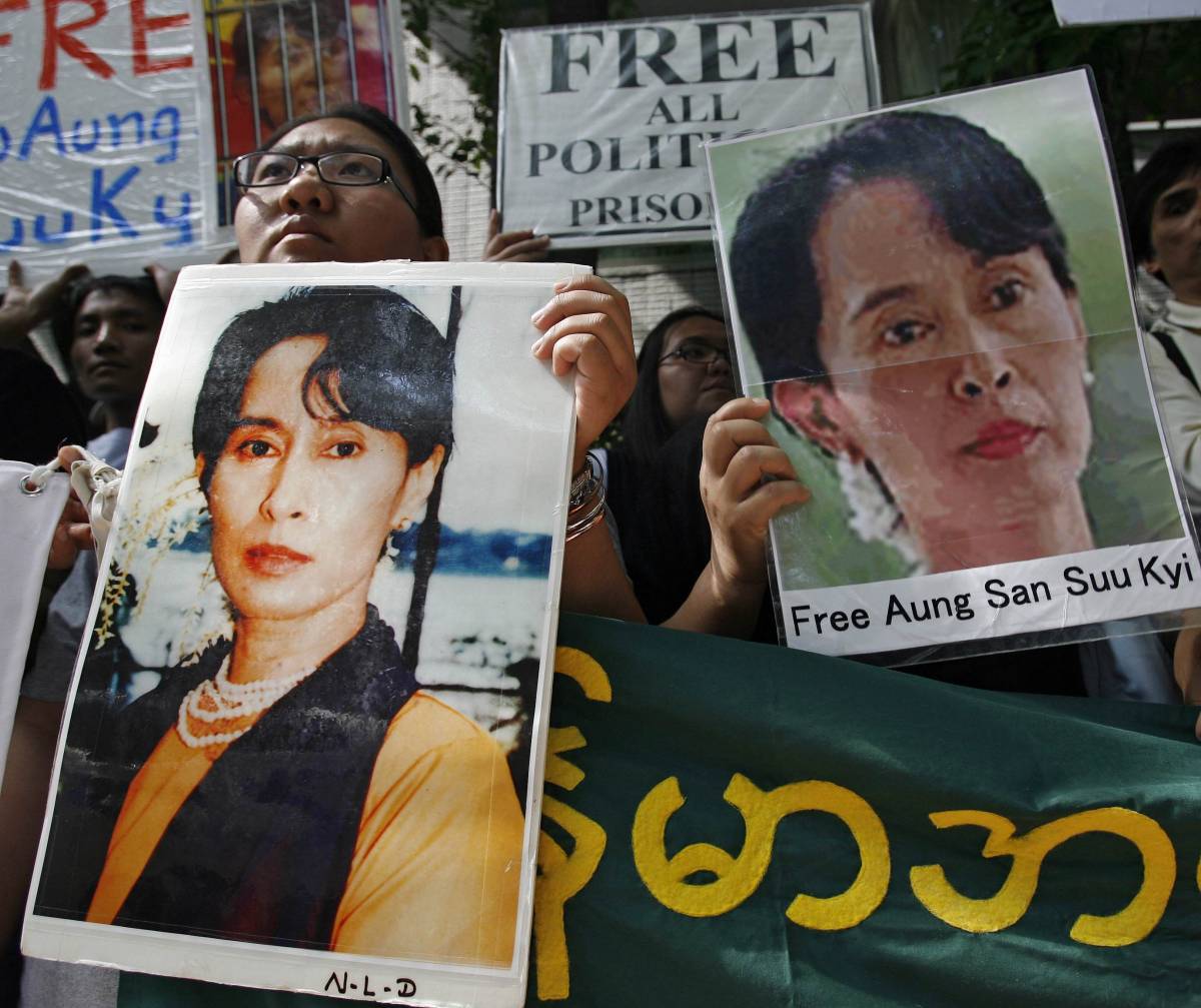 Birmania, il processo a San Suu Kyi