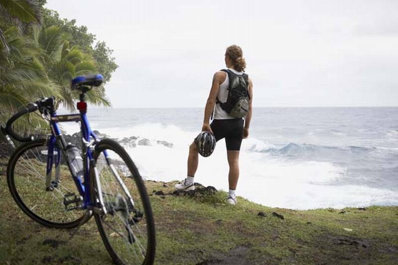 La felicità vi è scappata via? 
Datele la caccia pedalando