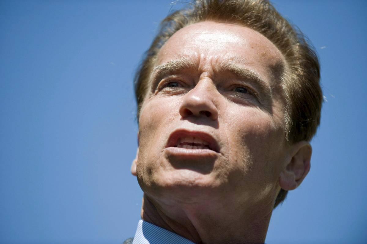 Schwarzy a Obama: "Dopo le banche 
ora devi salvare anche la California"