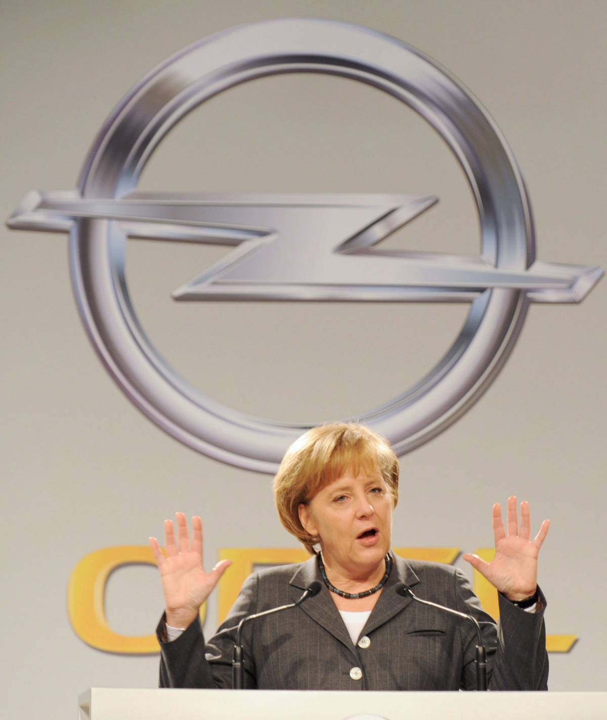 Opel, il governo tedesco: "Partita ancora aperta"