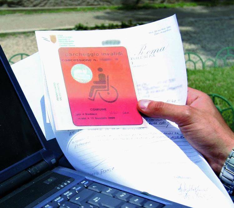 Un telepass per i disabili contro i furbetti del tagliando