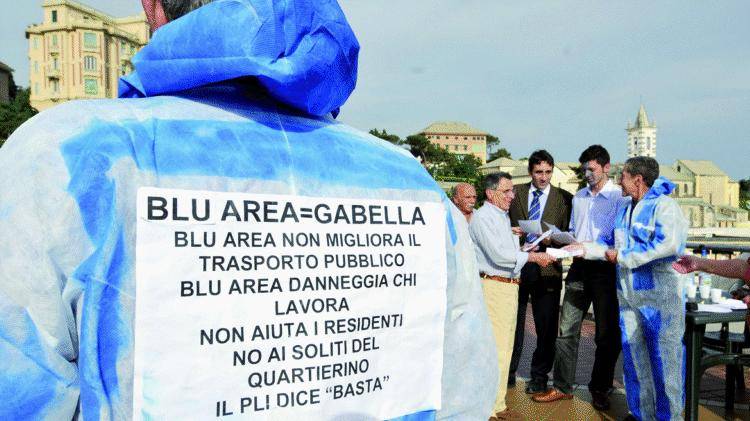 La zona blu mi costerà 1.500 euro all’anno