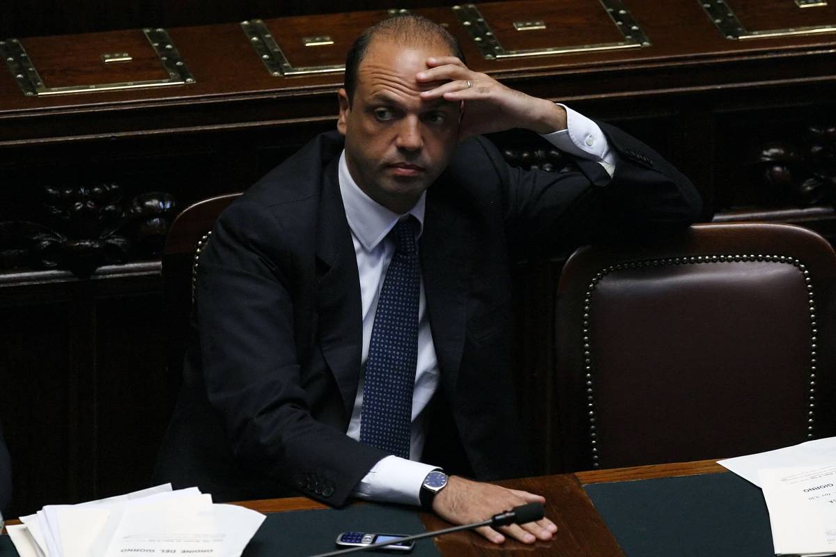 Intercettazioni, dalla Camera un sì alla fiducia 
Anm: "Così muore la giustizia penale in Italia"