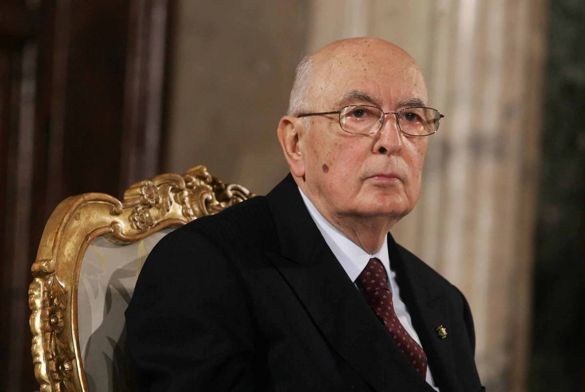 Il monito di Napolitano: 
"Economia immorale 
Recuperare i valori" 