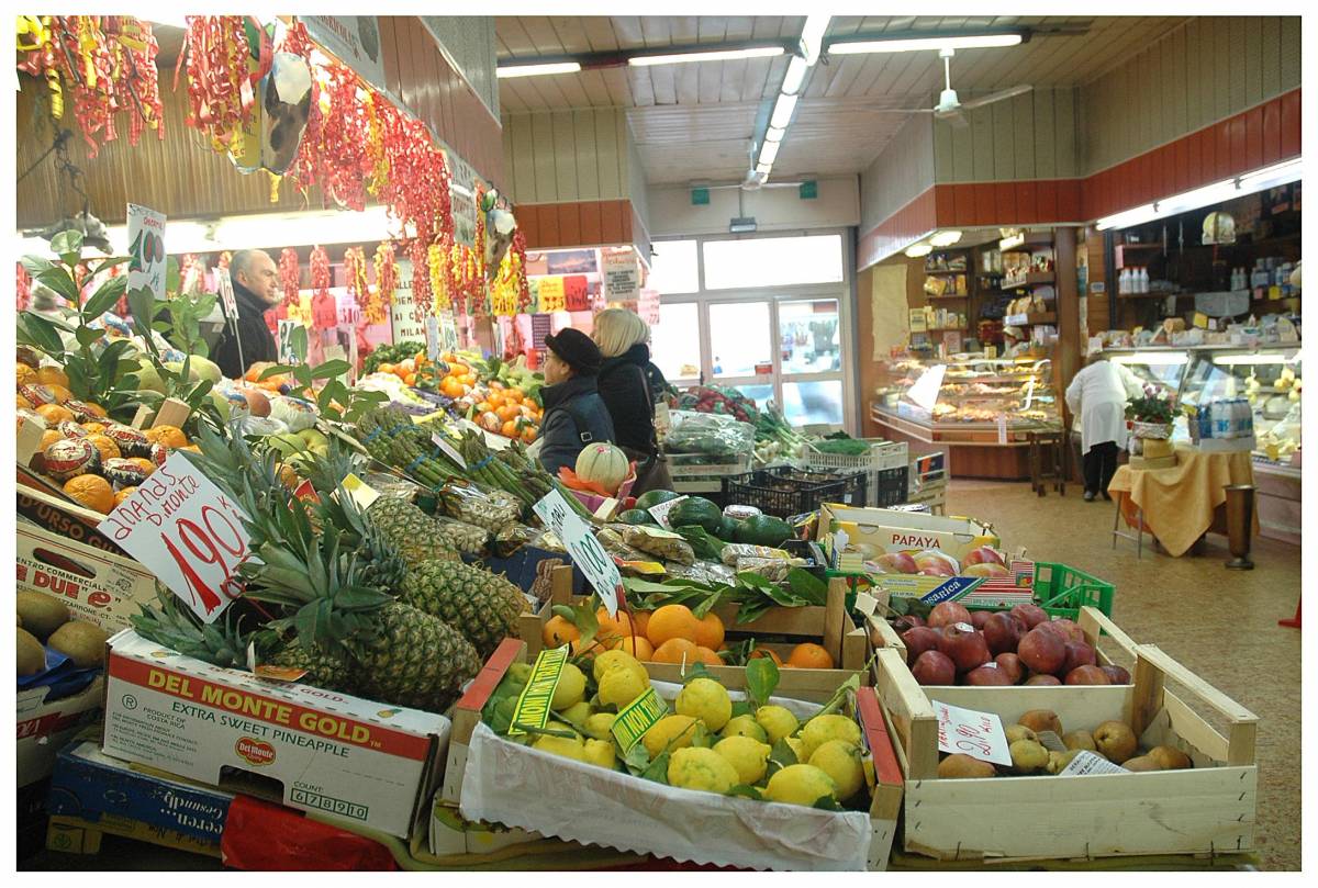 Calano ancora le vendite al dettaglio: -06%