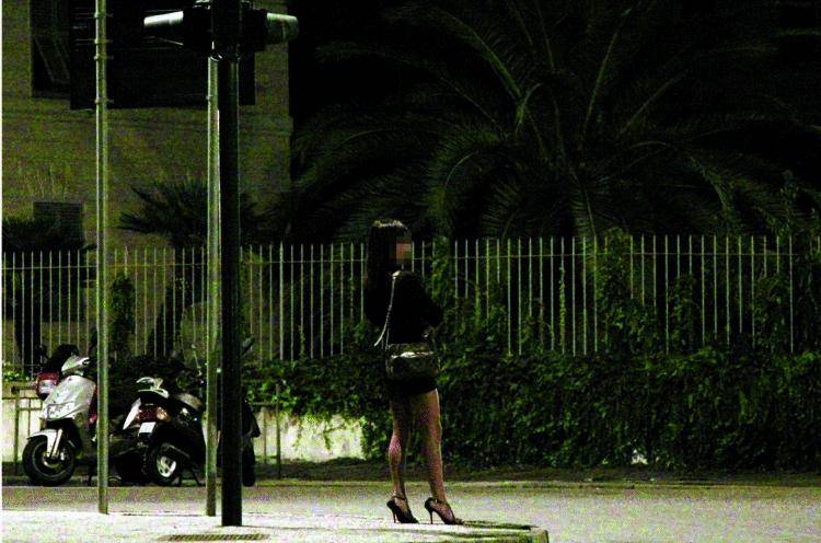 Carignano rivendica la telecamera anti prostituzione