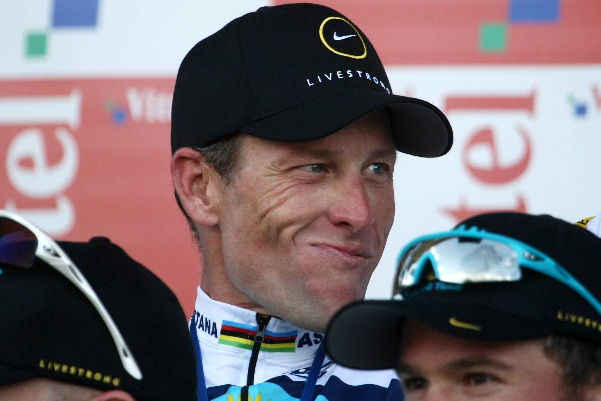 Armstrong, crono beffa: 
la gialla è a 22 centesimi