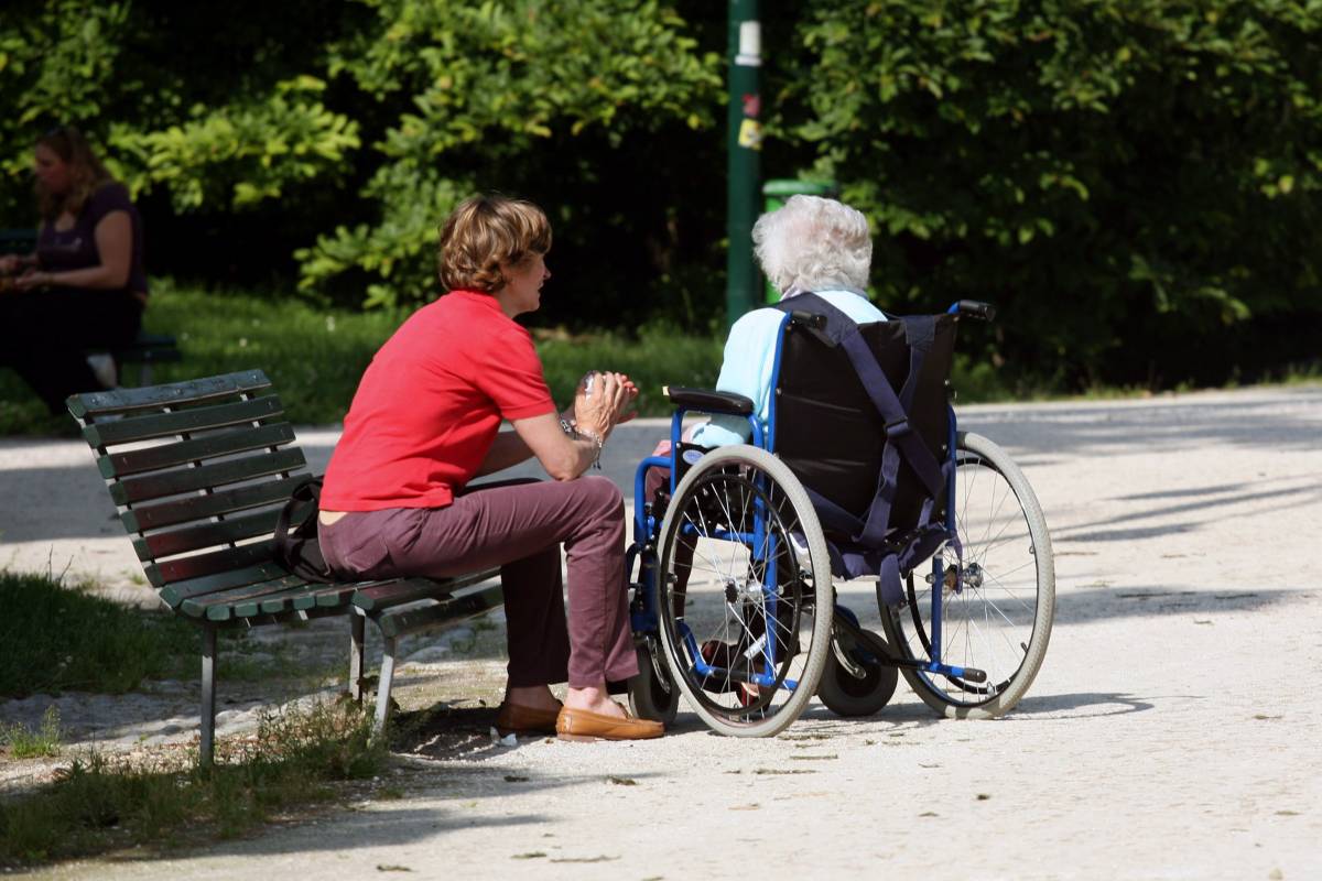 Badanti e colf in nero: ecco come sarà 
la nuova legge per metterle in regola