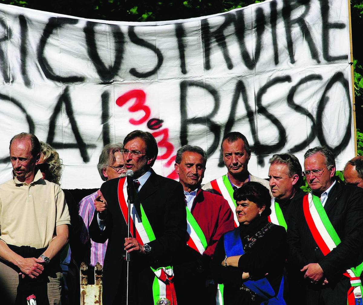 «Ci hanno abbandonato» Ma il sindaco-tribuno vuole gestire la cassa