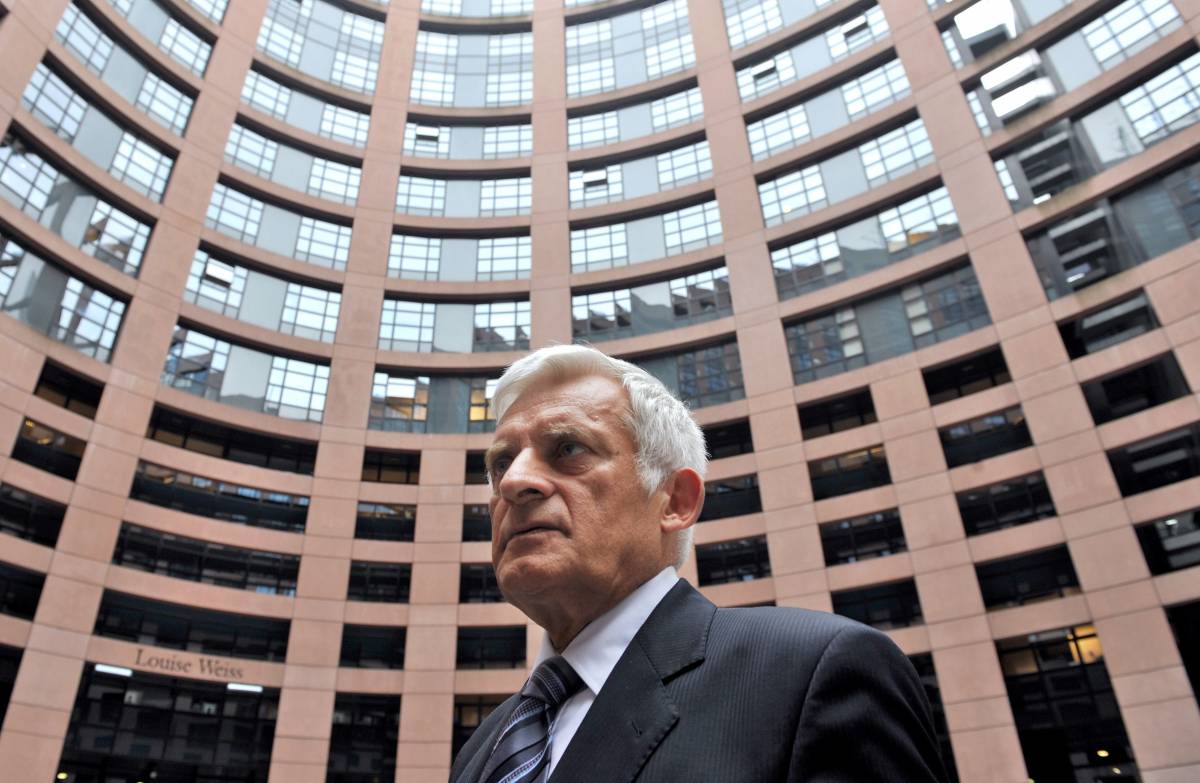 Europarlamento, il polacco Buzek è presidente