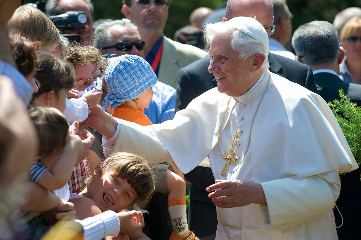 Tg3, Di Bella rimuove il vaticanista anti-Papa