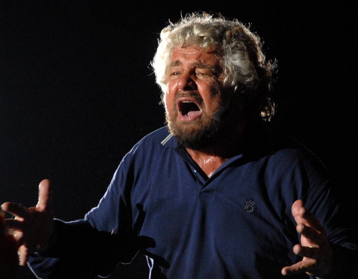 Grillo, tutte le sue battute che fanno piangere la sinistra