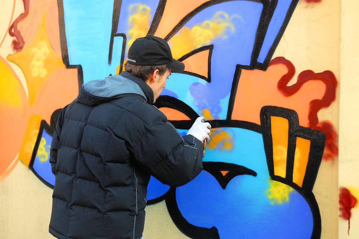 Per città più pulite  
ecco i graffiti di Stato