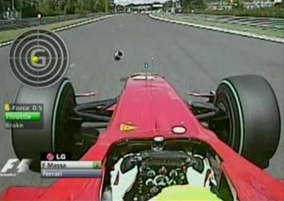 Massa colpito in pista 
da una molla si schianta 
a 200 all’ora: operato