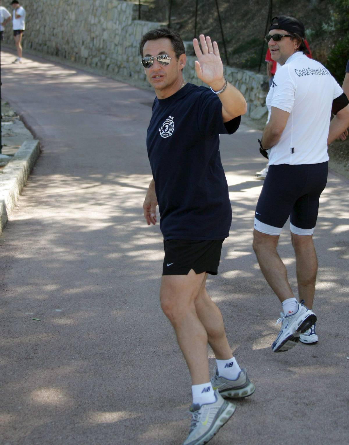 Sarkozy crolla mentre fa jogging: ricoverato 
L'Eliseo: "Ora sta bene, solo un lieve malore"