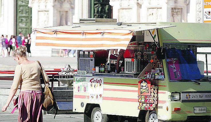 Maxi multe ai camion-bar che vendono alcol La Confesercenti si ribella: «È proibizionismo»