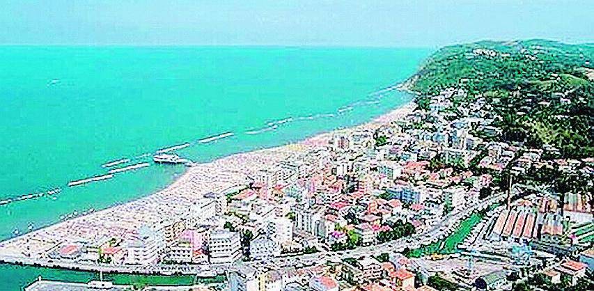Due turisti ciechi cadono in mare a Gabicce: uno annega, grave l’altro
