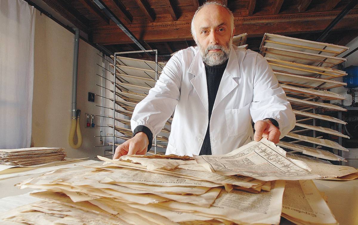 Il mago che lava e stira la storia 
del mondo (e fa l’autopsia ai libri)